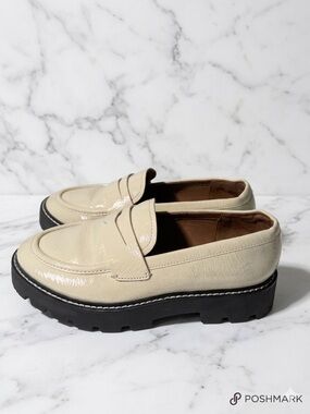 Franco Sarto Balin Lug Sole Loafers Putty Cream Ivory Patent Penny Loafer 7W